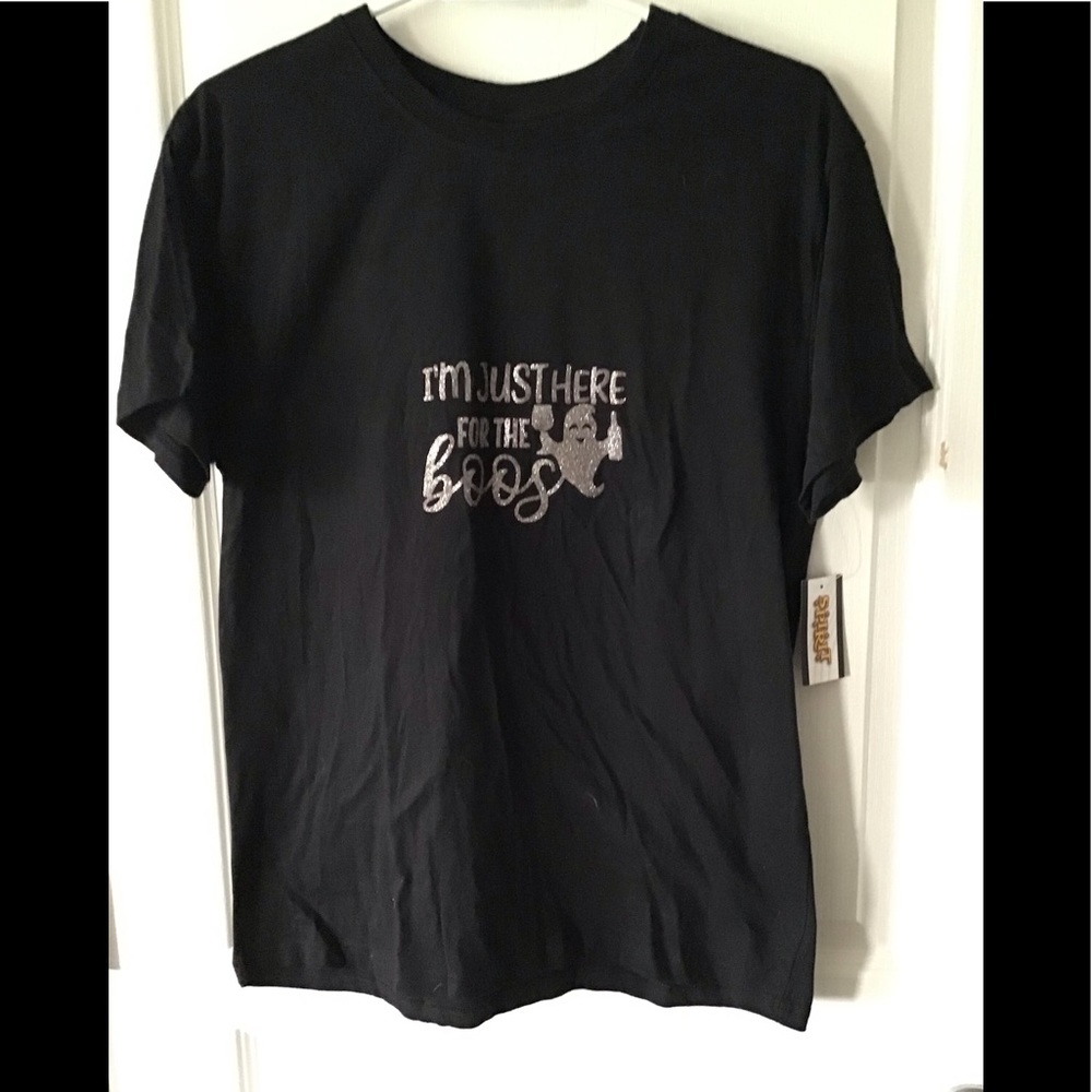 Womens NWT Spirit Hallowe’en T-shirt